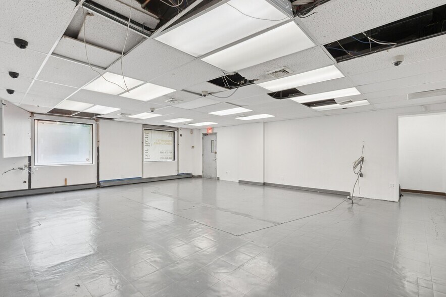 More Photos Of 1901 Madison Ave, New York Apartments For Lease