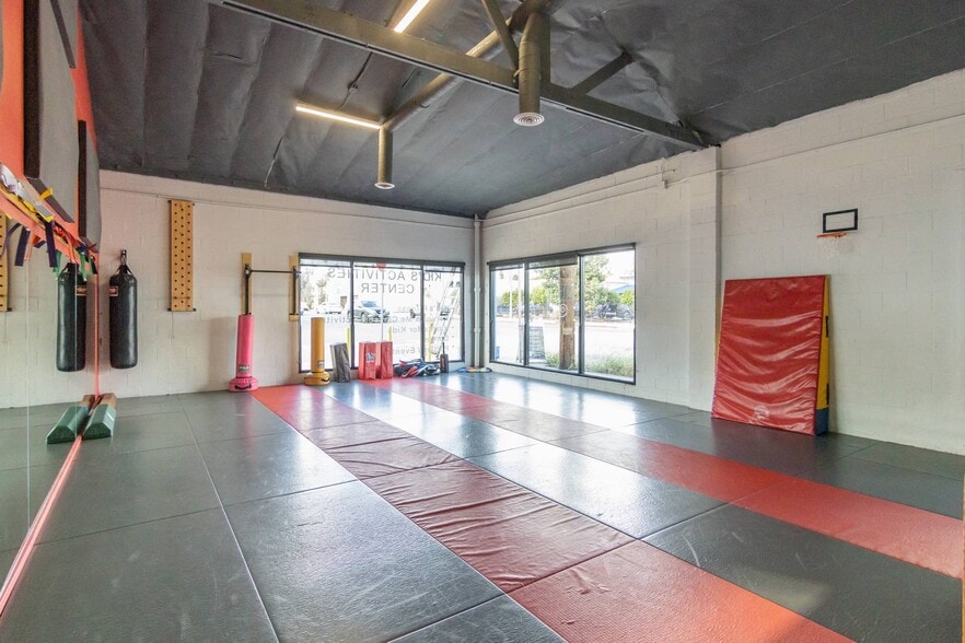 More Photos Of , Los Angeles Unknown For Sale