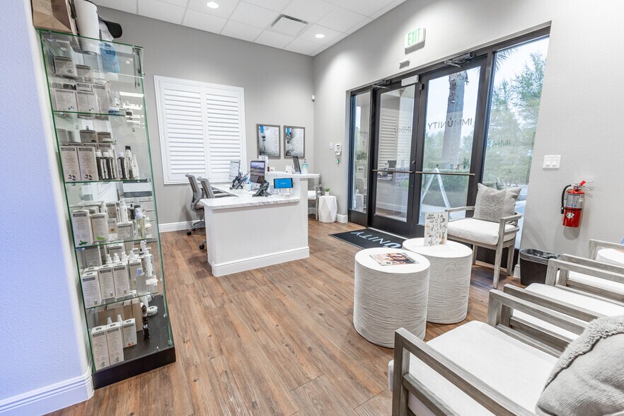 More Photos Of 809 County Road 466, Lady Lake Medical For Sale
