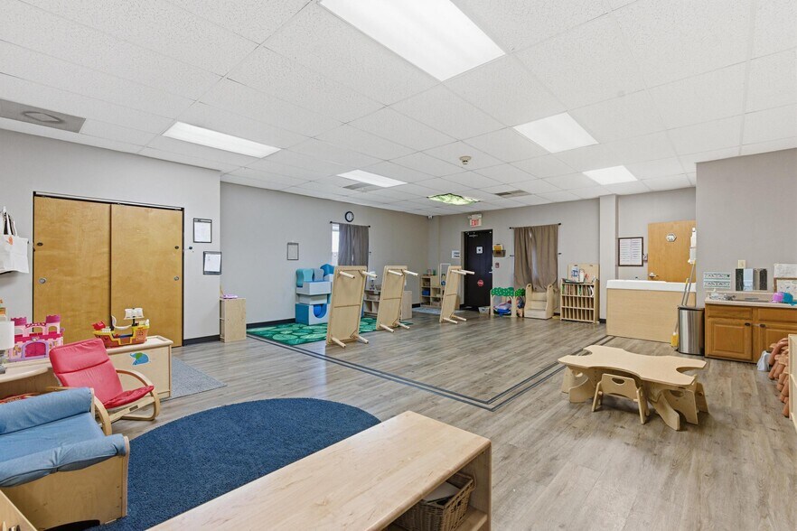 More Photos Of 1600 Alex Dr, Wilmington Daycare Center For Sale