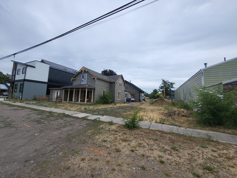 More Photos Of 503 E 3rd Ave, Post Falls Flex For Sale