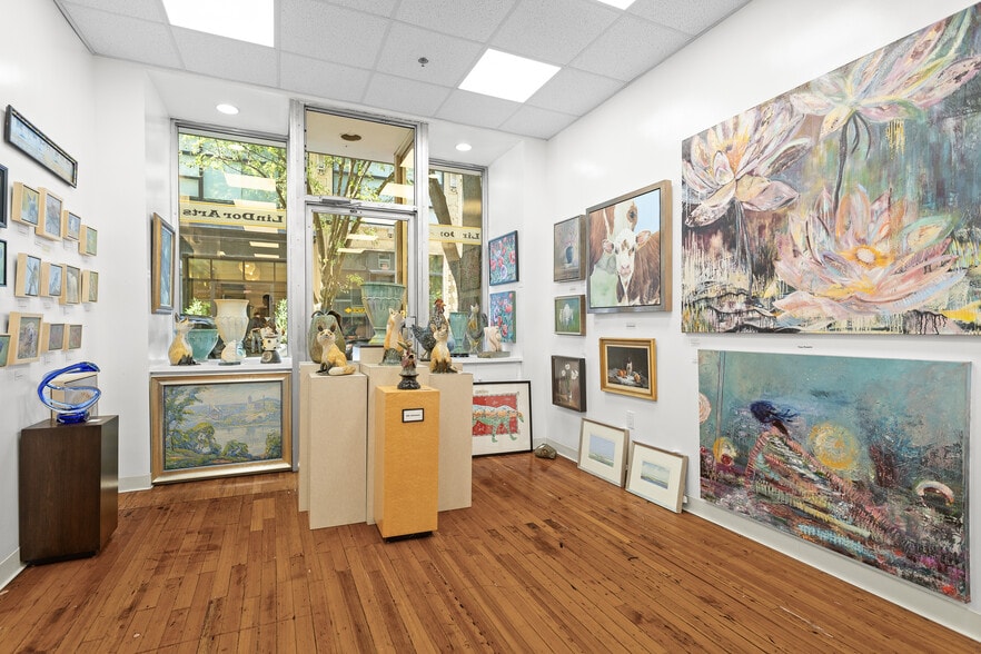 More Photos Of 302-308 1st St SW, Roanoke Storefront Retail Residential For Sale