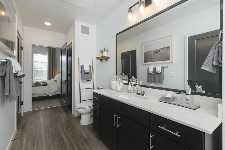 More Photos Of 270 E Flatiron Crossing Dr, Broomfield Apartments For Lease