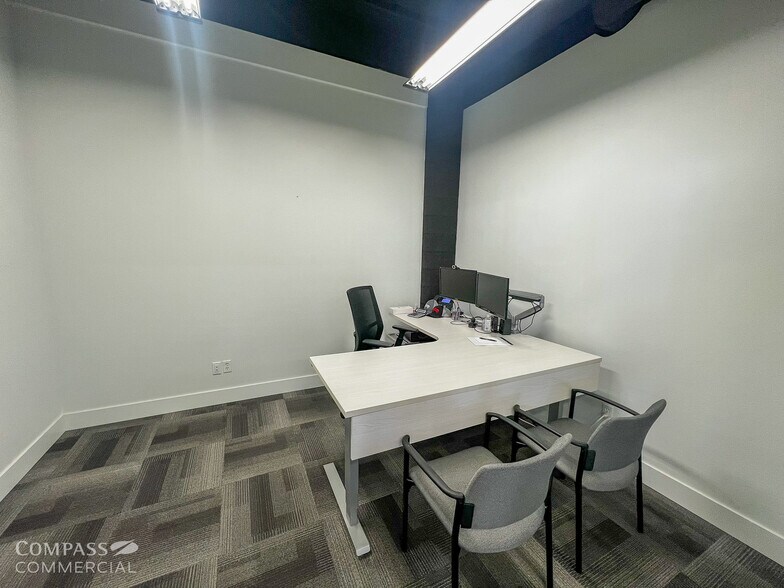 More Photos Of 906 NW Harriman St, Bend Loft Creative Space For Lease