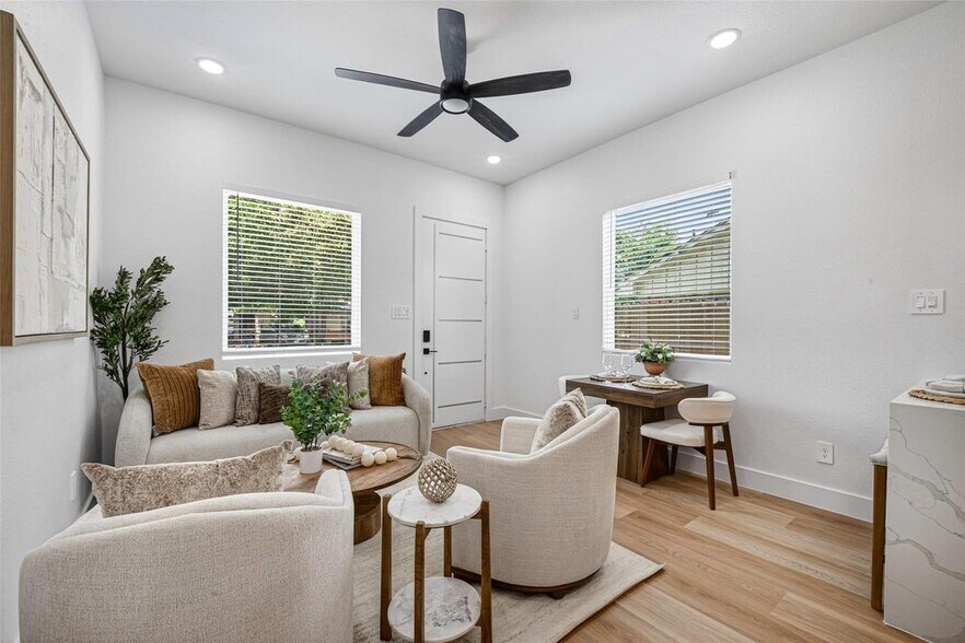 More Photos Of 7840 Nashville Unit A/B Street, Houston Apartments For Sale