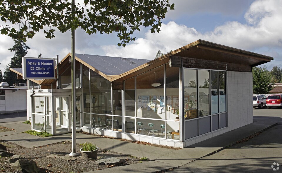 Primary Photo Of 17211 15th Ave NE, Shoreline Freestanding For Sale