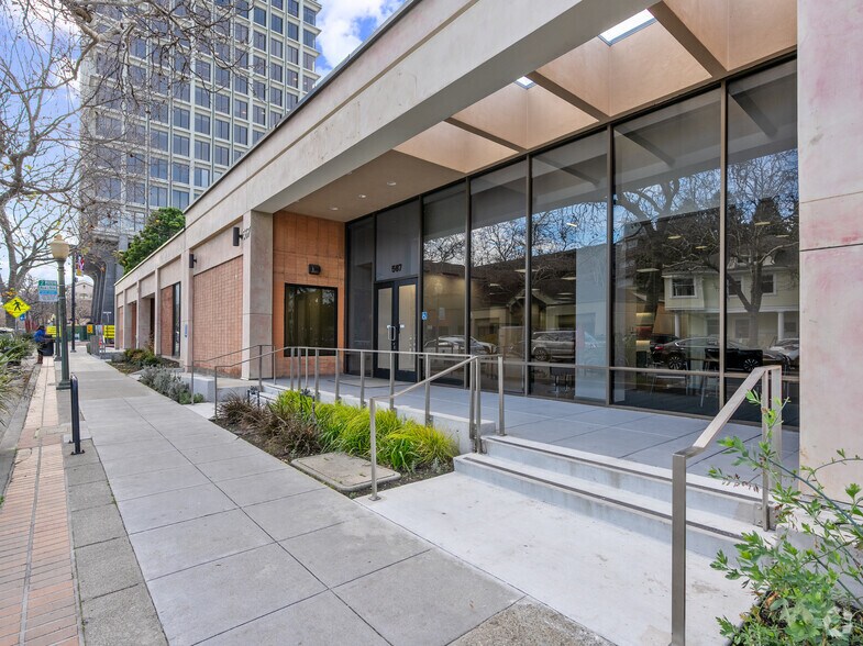 More Photos Of 567 University Ave, Palo Alto Coworking Space