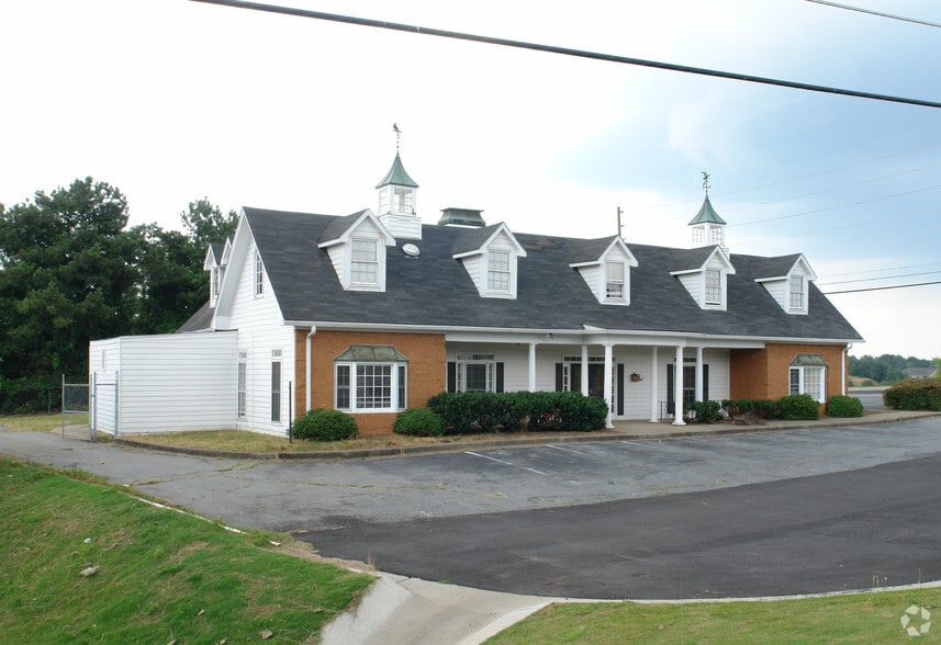 More Photos Of 7961 Hwy 92, Woodstock Medical For Lease