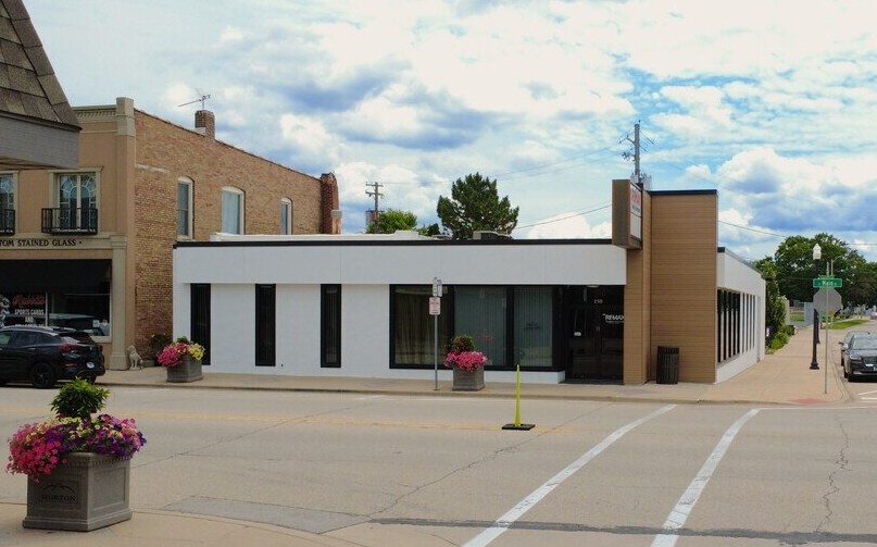 More Photos Of 150 S Main St, Morton Office For Lease