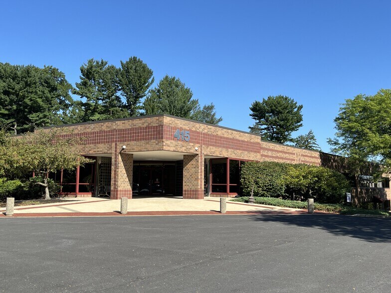More Photos Of 415 McFarlan Rd, Kennett Square Office For Lease