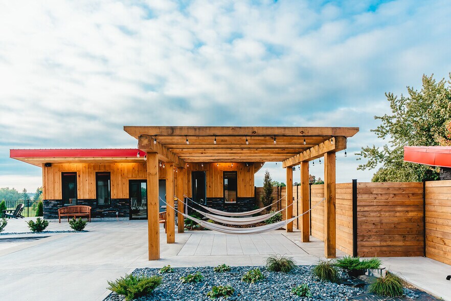 More Photos Of 324183 Mount Elgin Rd, South-West Oxford Golf Course Driving Range For Sale