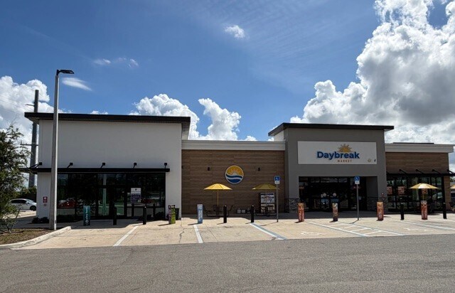 Primary Photo Of 1465 SW 4th St, Cape Coral Convenience Store For Lease