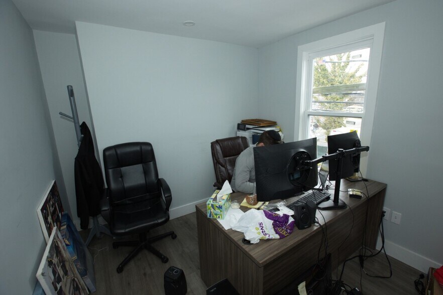 More Photos Of 136-140 Cedarhurst Ave, Cedarhurst Storefront Retail Residential For Lease