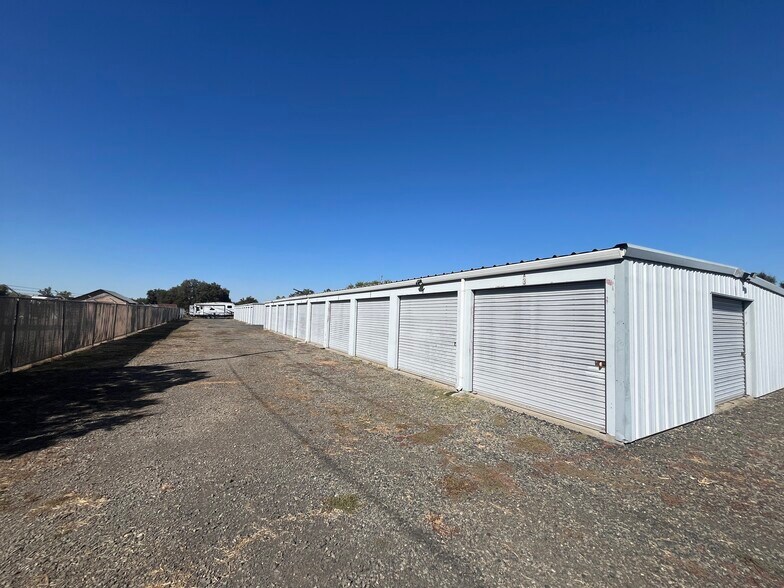 More Photos Of 1264 99 Hwy, Gridley Self Storage For Sale