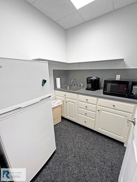 More Photos Of 2260 Franklin Turnpike, Danville Business Park For Lease