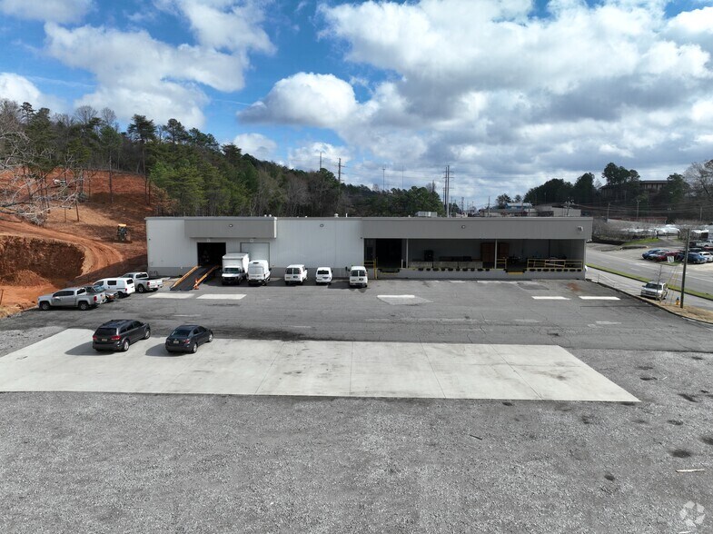 More Photos Of 230 W Valley Ave, Homewood Manufacturing For Lease