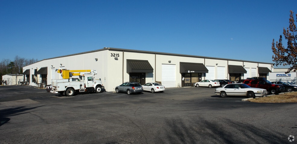 More Photos Of 3215 Wellington Ct, Raleigh Warehouse For Lease