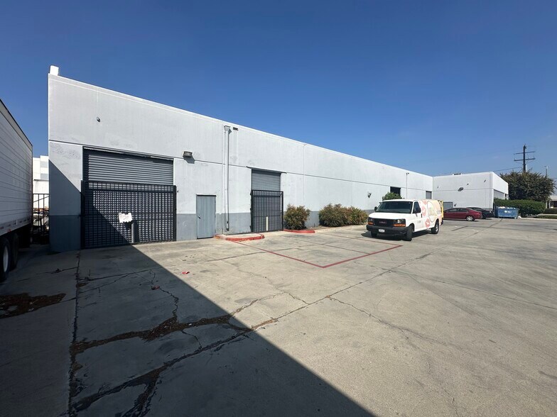 More Photos Of 8227 Sorensen Ave, Santa Fe Springs Manufacturing For Lease