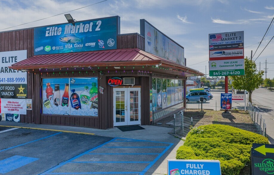 More Photos Of 1195 Newmark Ave, Coos Bay Storefront Retail Residential For Sale