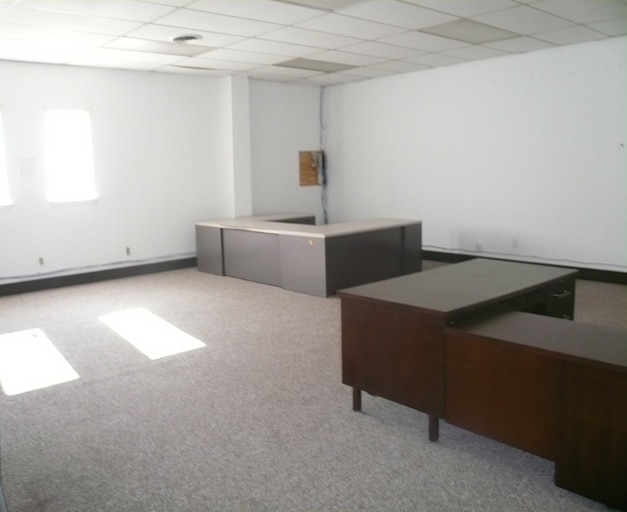 More Photos Of 31-33 Industrial Hwy, Essington Warehouse For Sale