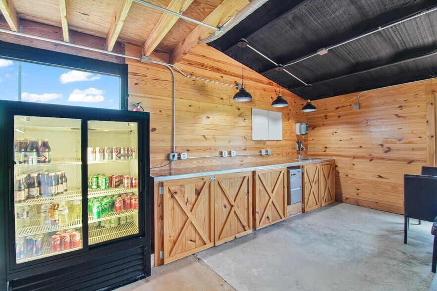 More Photos Of 11074 State Highway 64 W, Overton Freestanding For Sale
