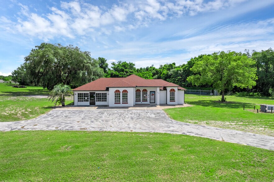 More Photos Of 334 E Myers Blvd, Mascotte Office For Sale