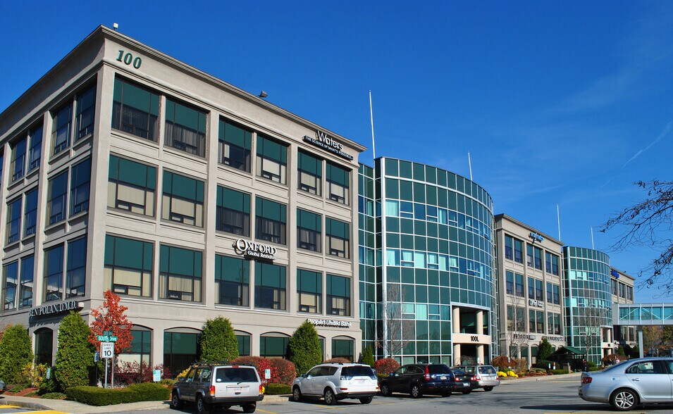 Primary Photo Of 100 Cummings Ctr, Beverly Coworking Space