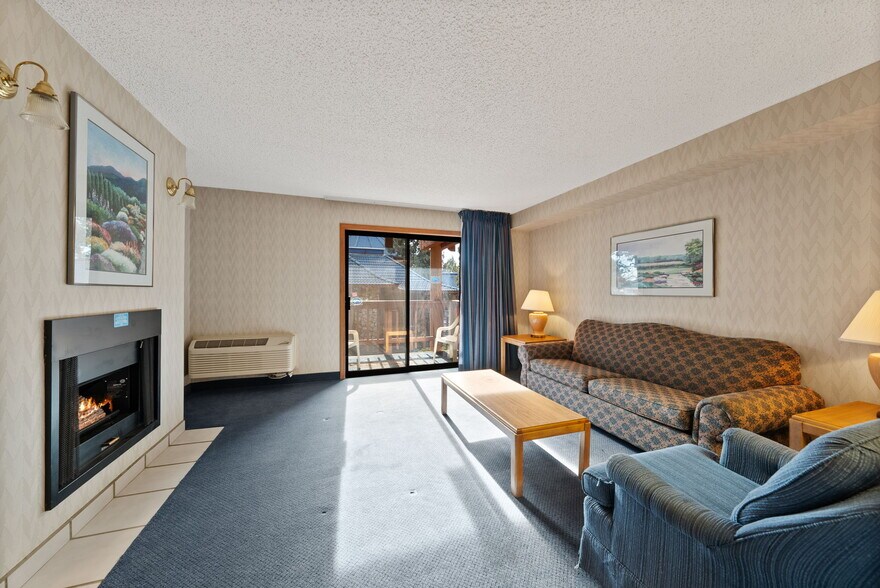 More Photos Of 3105 NE O. B. Riley Rd, Bend Hotel For Sale