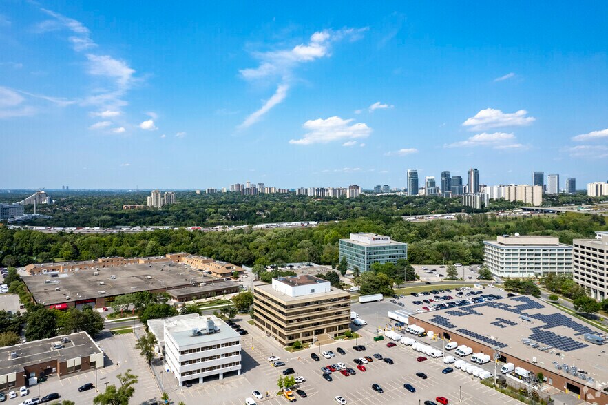 More Photos Of 101 Duncan Mill Rd, Toronto Office For Lease