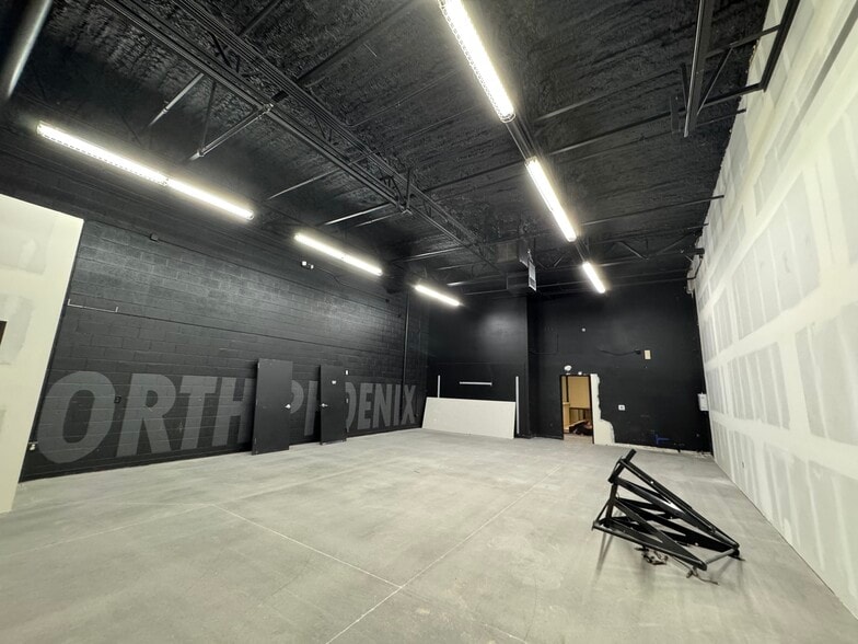 More Photos Of 20830 N 25th Pl, Phoenix Warehouse For Lease