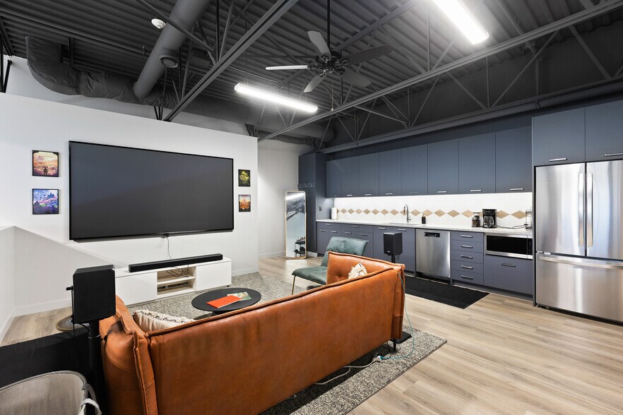 More Photos Of 1750 120 Av NE, Calgary Warehouse For Sale