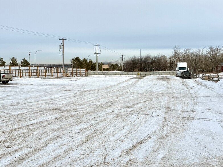 More Photos Of 28045 Township Road 384, Red Deer County Industrial For Sale