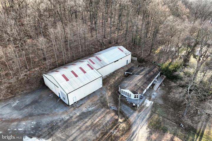 Primary Photo Of 1678 Prayer Mission Rd, Windsor Light Manufacturing For Sale