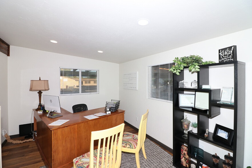 More Photos Of 403 Kennedy Ave, Grand Junction Medical For Sale