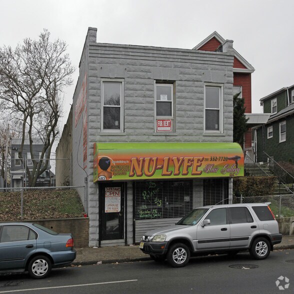 More Photos Of 683 Communipaw Ave, Jersey City Storefront Retail Office For Sale