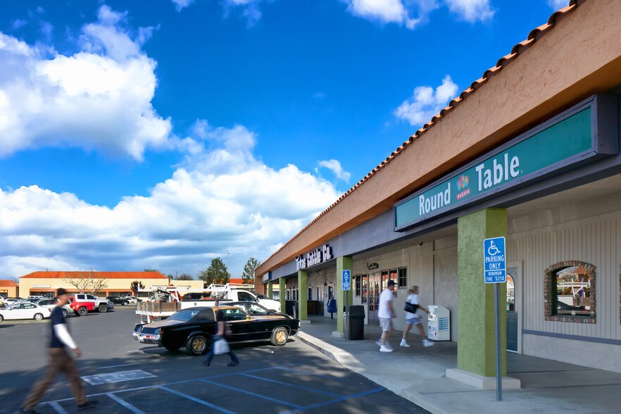 More Photos Of 44204-44276 10th St W, Lancaster Unknown For Lease