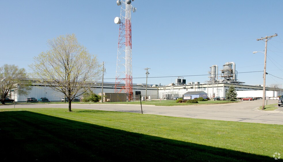 More Photos Of 4051 Fondorf Dr, Columbus Warehouse For Lease