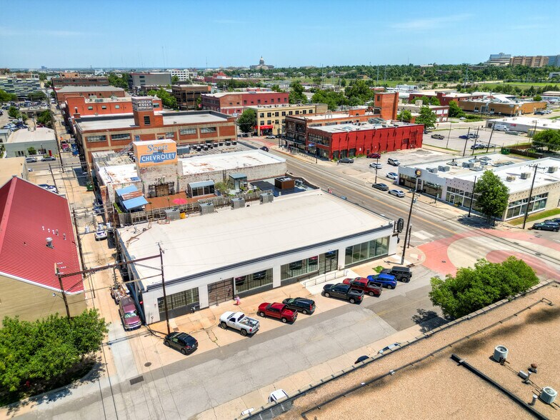 More Photos Of 801 N Broadway Ave, Oklahoma City Storefront Retail Office For Lease
