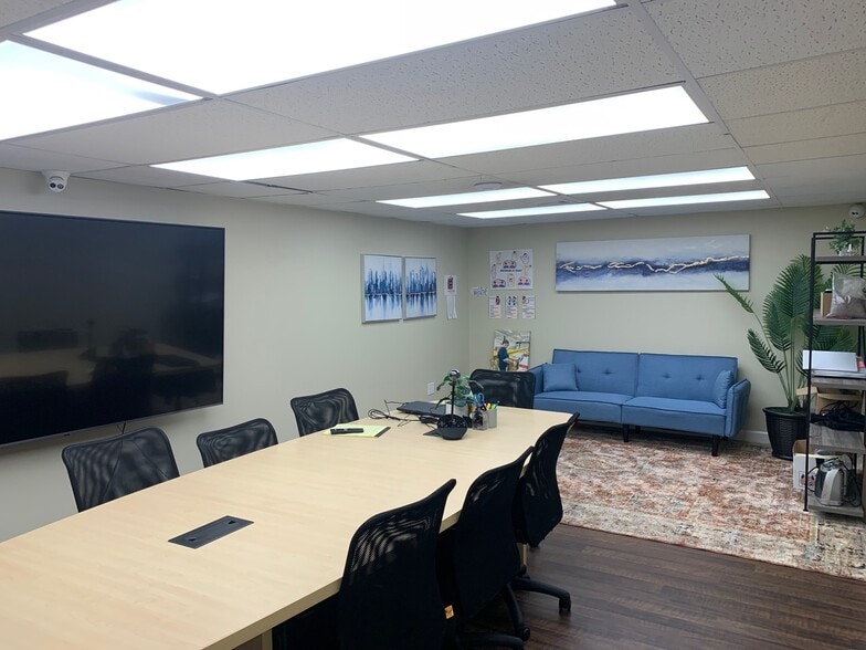 More Photos Of 1155 Newport Ave, Pawtucket Medical For Sale