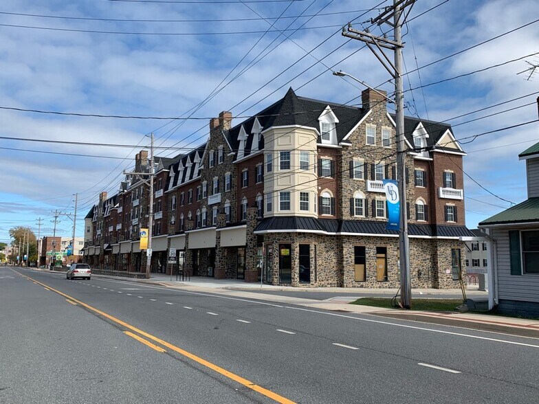More Photos Of 139-169 S Main St, Newark Storefront Retail Residential For Lease