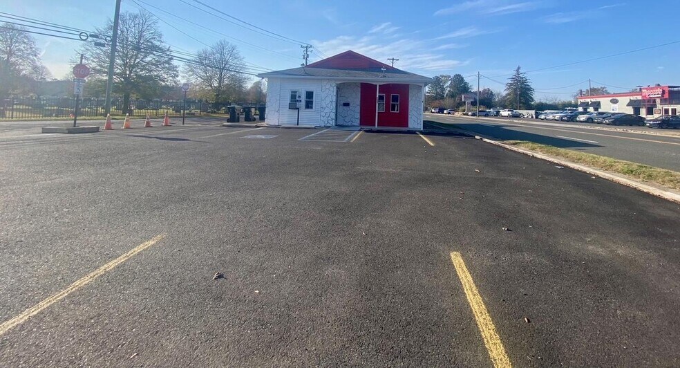 More Photos Of 111 W White Horse Pike, Berlin General Retail For Sale