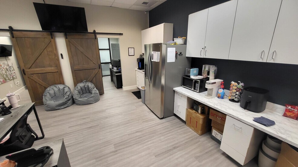 More Photos Of 2610-2620 S Jones Blvd, Las Vegas Medical For Sale
