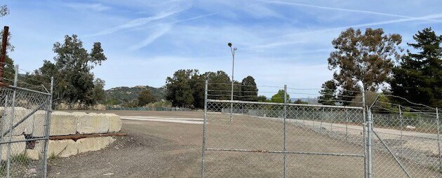 More Photos Of 256 W Stanley Ave, Ventura Land For Lease