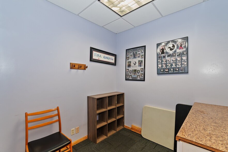 More Photos Of 42561 Moonridge Rd, Big Bear Lake Office For Sale