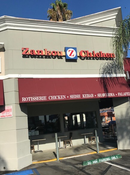 More Photos Of 19522-19598 Ventura Blvd, Tarzana Unknown For Lease