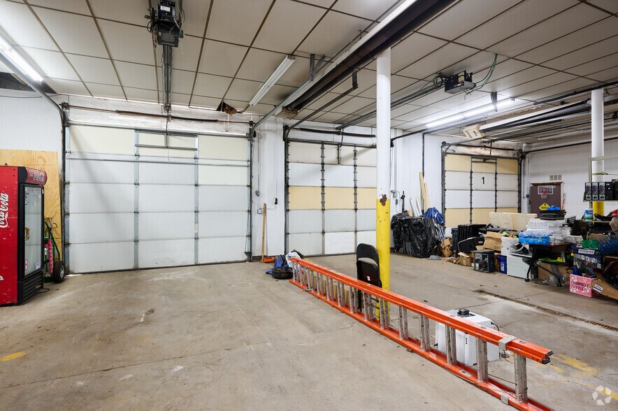 More Photos Of 422 W Onondaga St, Syracuse Warehouse For Sale