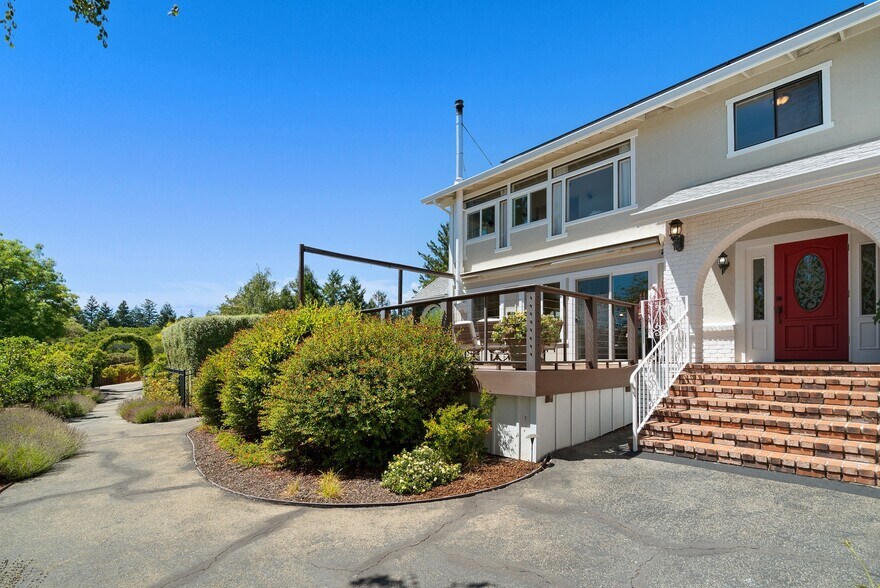 More Photos Of 7919 Empire Grade, Santa Cruz Multifamily For Sale