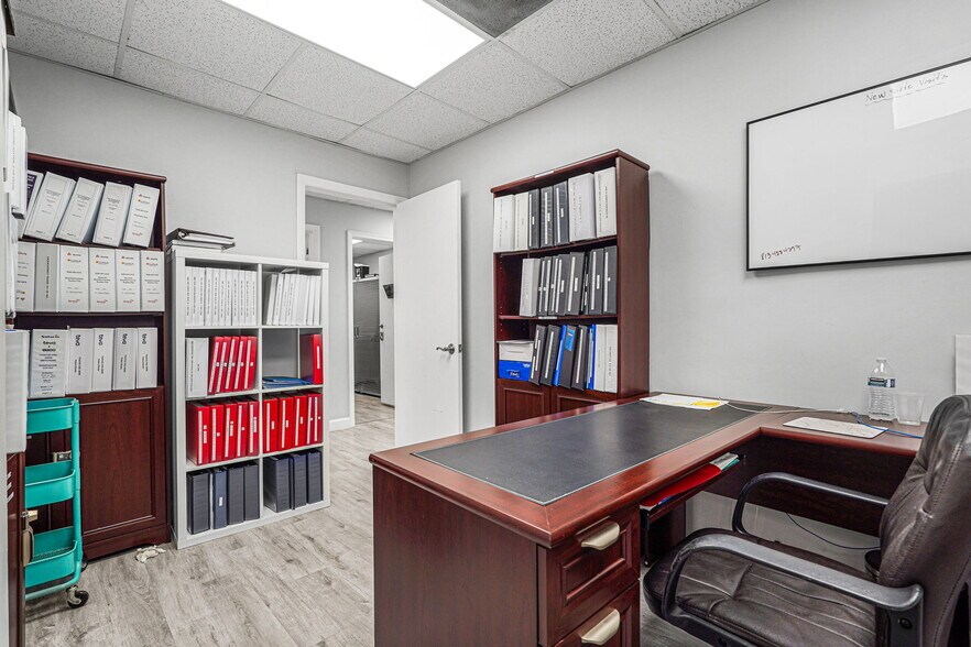 More Photos Of 2645 SW 37th Ave, Miami Medical For Sale