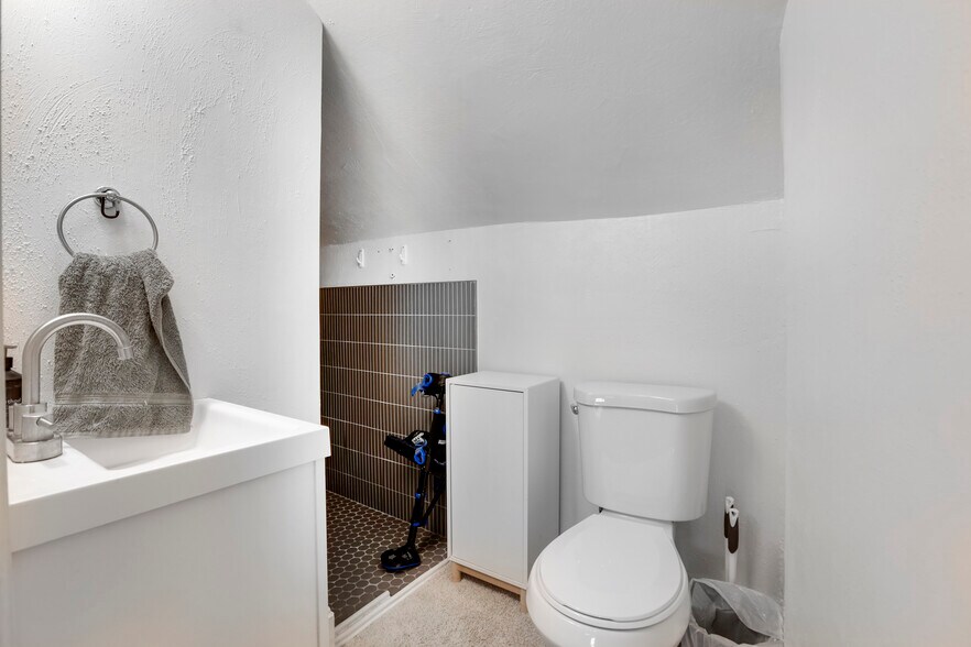 More Photos Of 1568 Vine St, Denver Apartments For Sale