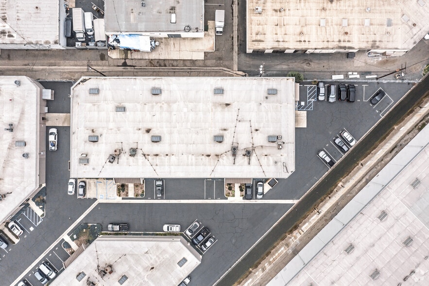 Primary Photo Of 1116-1124 E Valencia Dr, Fullerton Research And Development For Lease